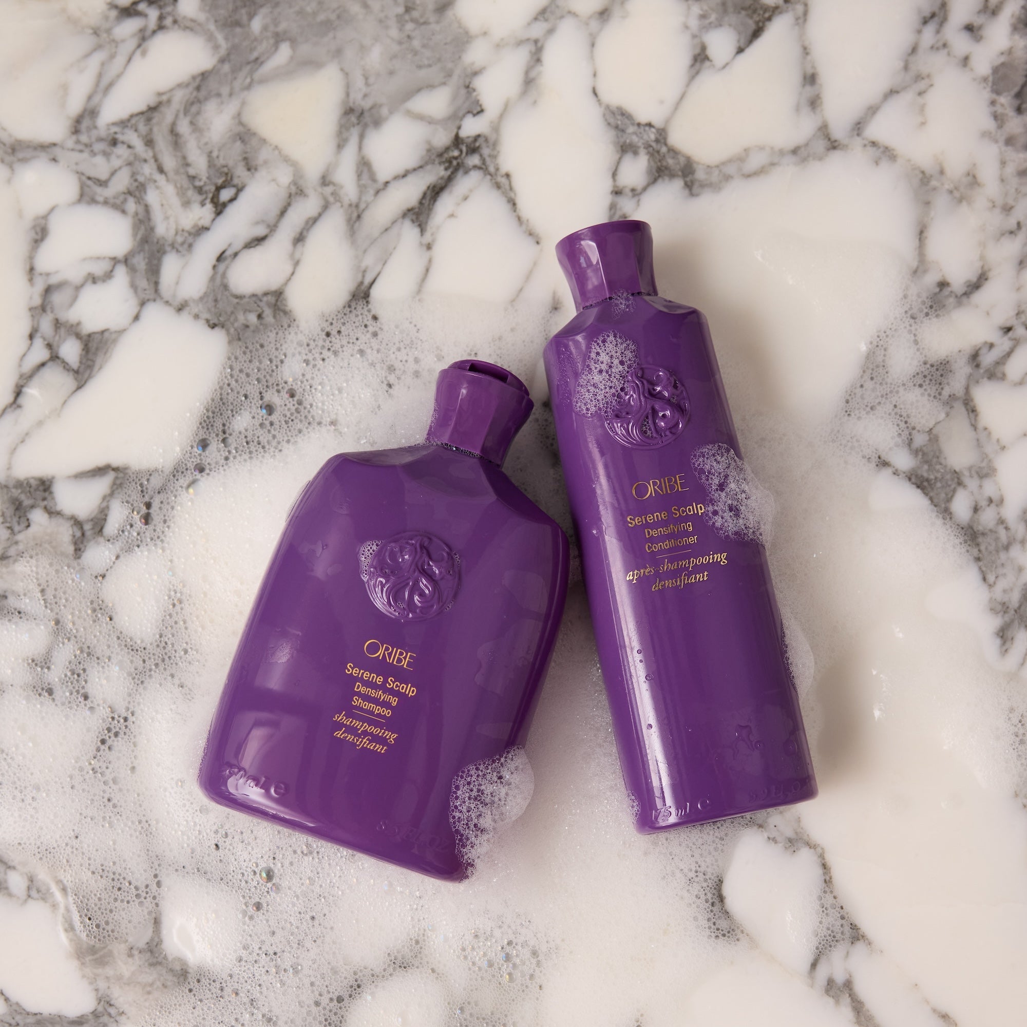 Oribe Serene Scalp Densifying Conditioner beeld 4