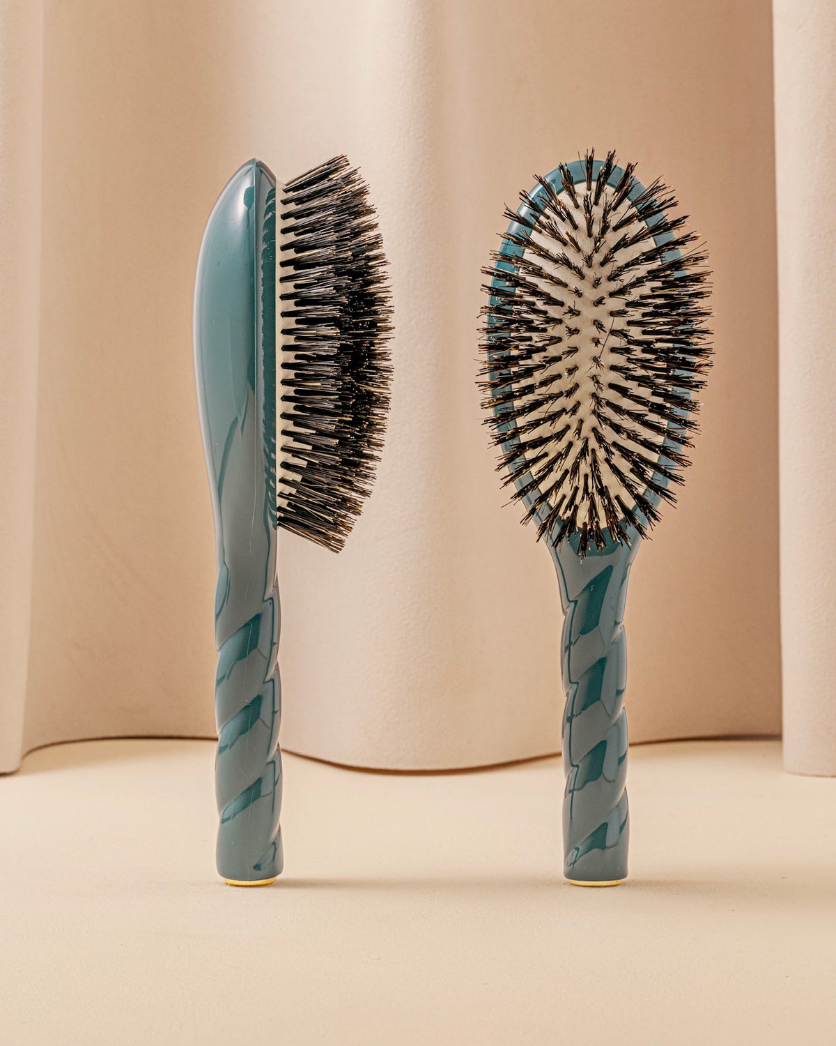 La Bonne Brosse N.01 Shine & Care Hairbrush The Universal Ink blue