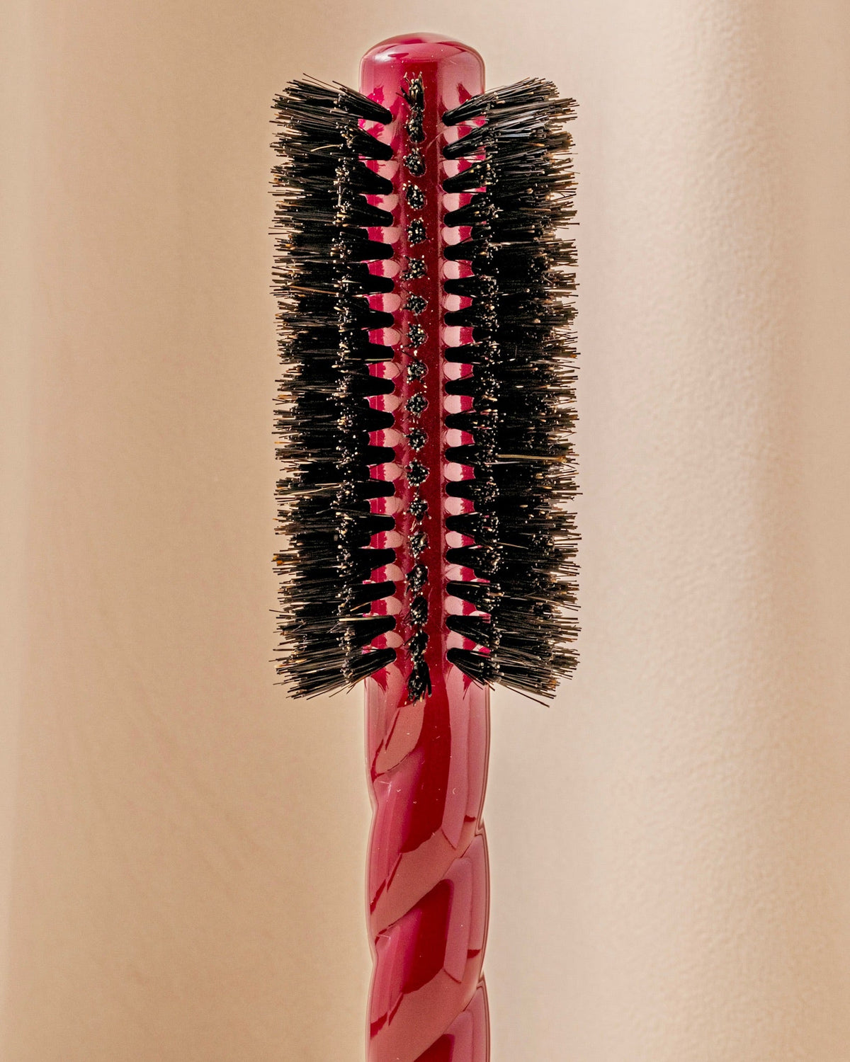 La Bonne Brosse N.05 Round Blowout Brush 48 mm Volume & Style Cherry red